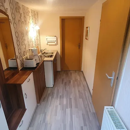 Zur Kuehlung Daire *